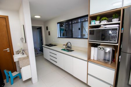 Casa de condomínio à venda com 130m², 3 quartos e 2 vagas Casa de condomínio à venda com 130m², 3 quartos e 2 vagasCozinha