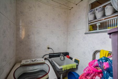 Apartamento à venda com 56m², 2 quartos e 1 vaga Apartamento à venda com 56m², 2 quartos e 1 vagaCozinha e Área de Serviço