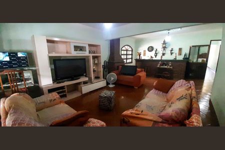 Casa à venda com 350m², 3 quartos e 20 vagas Casa à venda com 350m², 3 quartos e 20 vagasSala