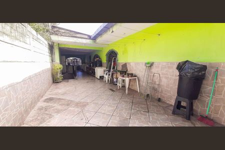 Casa à venda com 350m², 3 quartos e 20 vagas Casa à venda com 350m², 3 quartos e 20 vagasÁrea comum