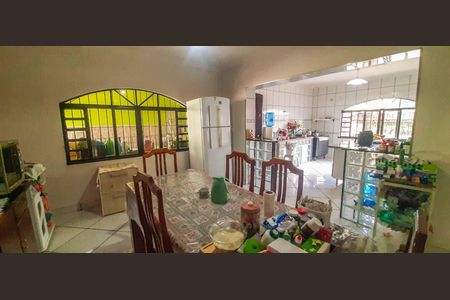 Casa à venda com 350m², 3 quartos e 20 vagas Casa à venda com 350m², 3 quartos e 20 vagasCopa