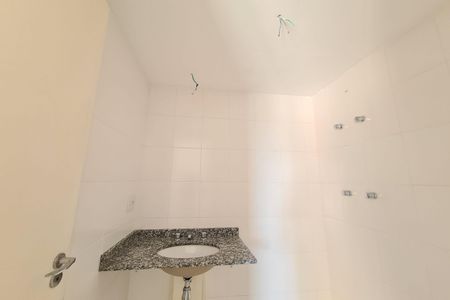 Apartamento à venda com 76m², 3 quartos e 2 vagasBanheiro