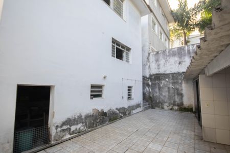 Casa para alugar com 264m², 4 quartos e 3 vagasQuintal