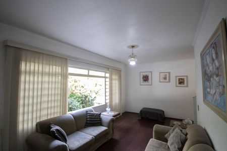 Casa para alugar com 264m², 4 quartos e 3 vagasSala