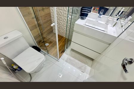Apartamento à venda com 55m², 2 quartos e 1 vaga Apartamento à venda com 55m², 2 quartos e 1 vagaBanheiro