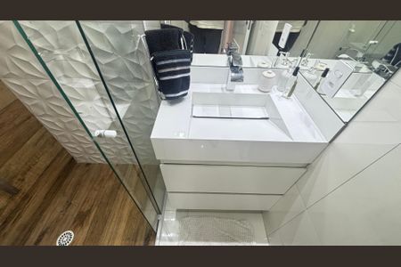 Apartamento à venda com 55m², 2 quartos e 1 vaga Apartamento à venda com 55m², 2 quartos e 1 vagaBanheiro