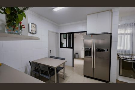Apartamento à venda com 211m², 3 quartos e 2 vagasCozinha 