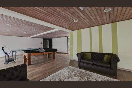 Apartamento à venda com 211m², 3 quartos e 2 vagasÁrea comum