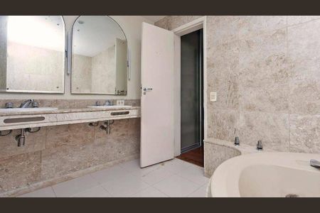 Apartamento à venda com 436m², 3 quartos e 4 vagas