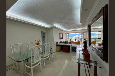 Apartamento à venda com 136m², 4 quartos e 2 vagas