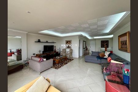 Apartamento à venda com 136m², 4 quartos e 2 vagas