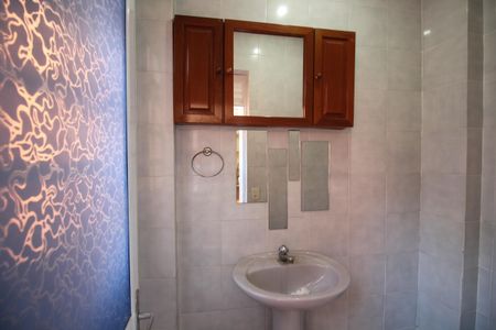 Casa de condomínio à venda com 350m², 5 quartos e 2 vagasLavabo 2