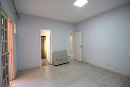 Casa de condomínio à venda com 350m², 5 quartos e 2 vagasQuarto 4 - Suíte