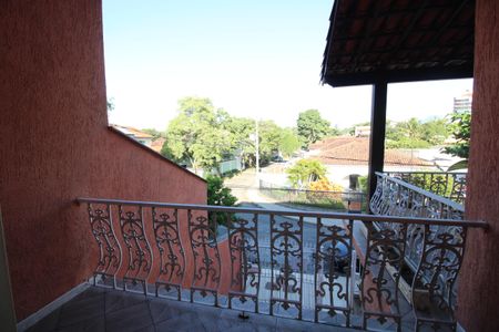 Casa de condomínio à venda com 350m², 5 quartos e 2 vagasQuarto 5 - Varanda