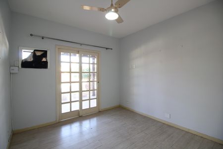 Casa de condomínio à venda com 350m², 5 quartos e 2 vagasQuarto 1