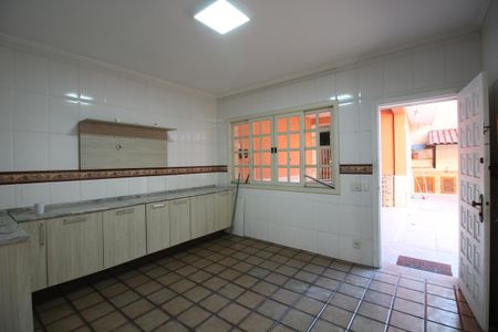 Casa de condomínio à venda com 350m², 5 quartos e 2 vagasCozinha - Copa