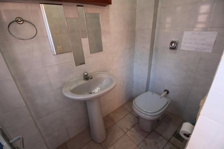 Casa de condomínio à venda com 350m², 5 quartos e 2 vagasLavabo 2