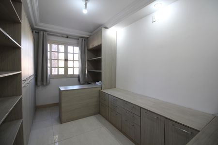 Casa de condomínio à venda com 350m², 5 quartos e 2 vagasQuarto 3