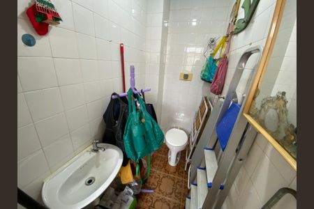 Apartamento à venda com 83m², 2 quartos e 2 vagasBanheiro de serviço