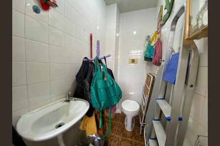 Apartamento à venda com 83m², 2 quartos e 2 vagasBanheiro de serviço