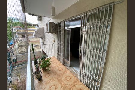 Apartamento à venda com 83m², 2 quartos e 2 vagasVaranda da Sala