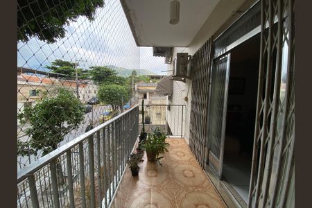 Apartamento à venda com 83m², 2 quartos e 2 vagasVaranda da Sala