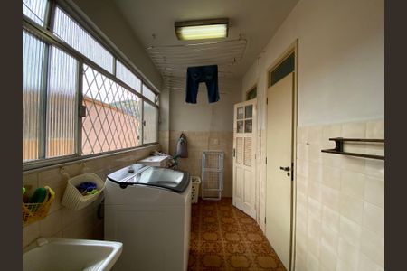 Apartamento à venda com 83m², 2 quartos e 2 vagasÁrea de Serviço