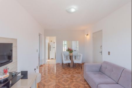 Apartamento à venda com 70m², 2 quartos e 1 vaga Apartamento à venda com 70m², 2 quartos e 1 vagaSala