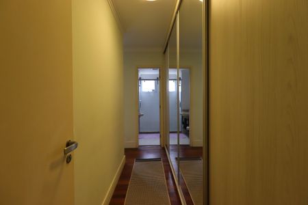 Apartamento à venda com 130m², 3 quartos e 3 vagasCloset da Suíte 3