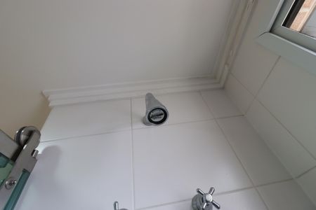 Apartamento à venda com 130m², 3 quartos e 3 vagasBanheiro da Suíte 1 - Chuveiro