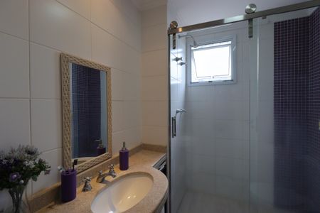 Apartamento à venda com 130m², 3 quartos e 3 vagasBanheiro da Suíte 3