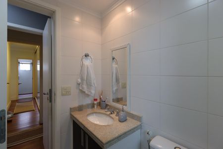 Apartamento à venda com 130m², 3 quartos e 3 vagasBanheiro da Suíte 1