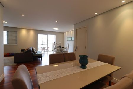 Apartamento à venda com 130m², 3 quartos e 3 vagasSala