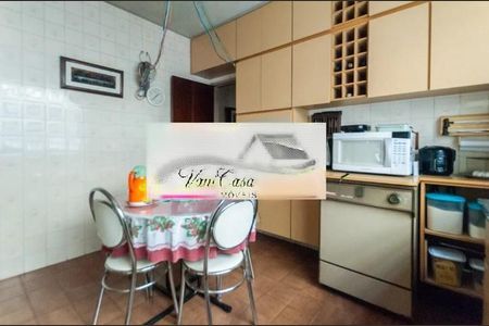 Casa à venda com 110m², 3 quartos e 2 vagas