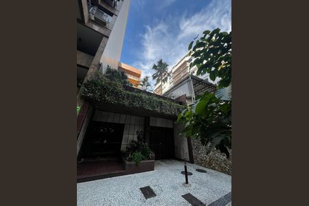 Apartamento à venda com 340m², 4 quartos e 3 vagasFachada