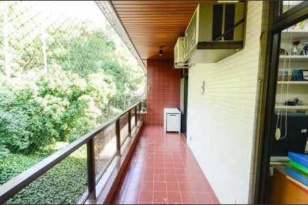 Apartamento à venda com 340m², 4 quartos e 3 vagasVaranda da Suíte 1