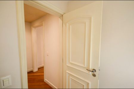 Apartamento à venda com 340m², 4 quartos e 3 vagasLavabo