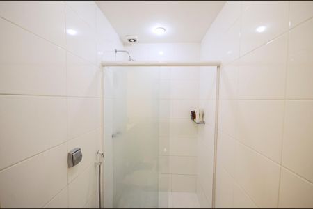 Apartamento à venda com 340m², 4 quartos e 3 vagasBanheiro da Suíte 1