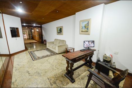 Apartamento à venda com 340m², 4 quartos e 3 vagasHall