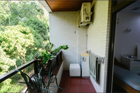 Apartamento à venda com 340m², 4 quartos e 3 vagasVaranda da Suíte 2