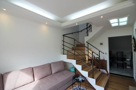 Casa à venda com 454m², 4 quartos e 4 vagasSala 