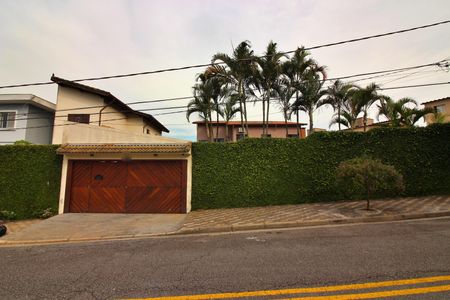 Casa à venda com 454m², 4 quartos e 4 vagasFachada