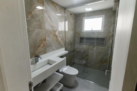 Apartamento à venda com 117m², 3 quartos e 1 vagaBanheiro da Suíte