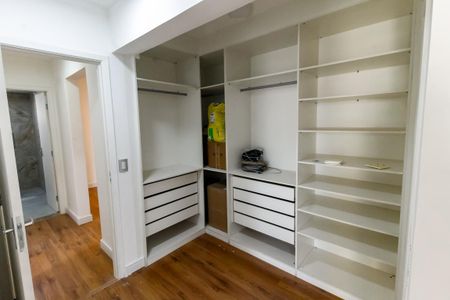 Apartamento à venda com 117m², 3 quartos e 1 vagaCloset da suíte