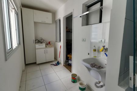 Apartamento à venda com 117m², 3 quartos e 1 vagaÁrea de Serviço