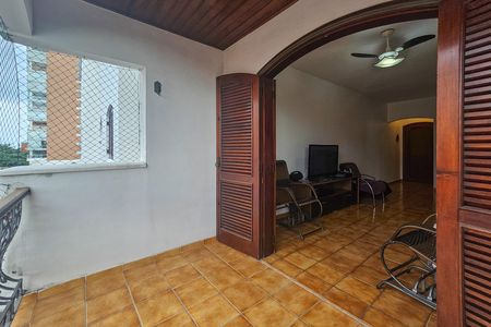 Apartamento para alugar com 114m², 3 quartos e 1 vaga Apartamento para alugar com 114m², 3 quartos e 1 vagaVaranda