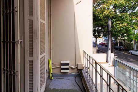 Casa à venda com 260m², 4 quartos e 5 vagasSacada do Quarto 2