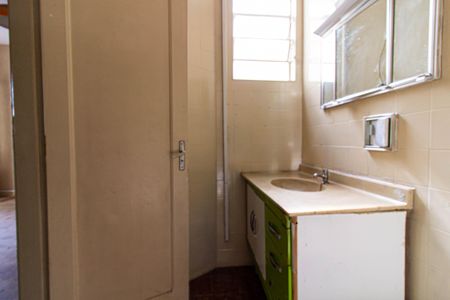 Casa à venda com 260m², 4 quartos e 5 vagasBanheiro 1