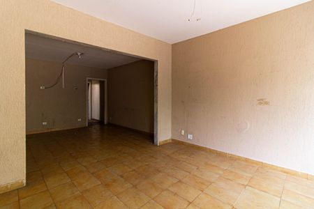 Casa à venda com 260m², 4 quartos e 5 vagasSala