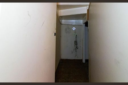 Casa à venda com 260m², 4 quartos e 5 vagasPorão